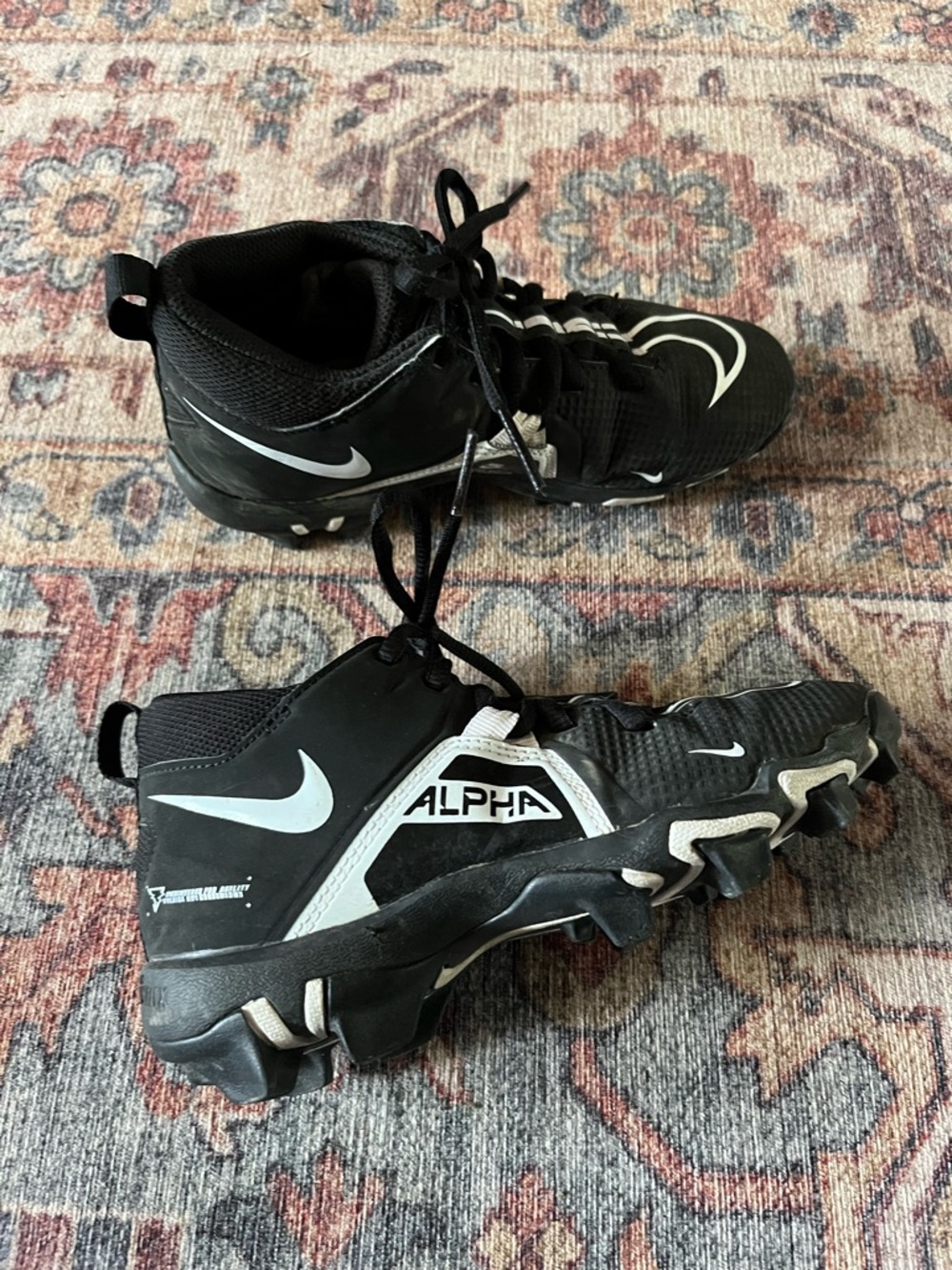 Nike Alpha Fastflex Football Cleats, Size 2Y